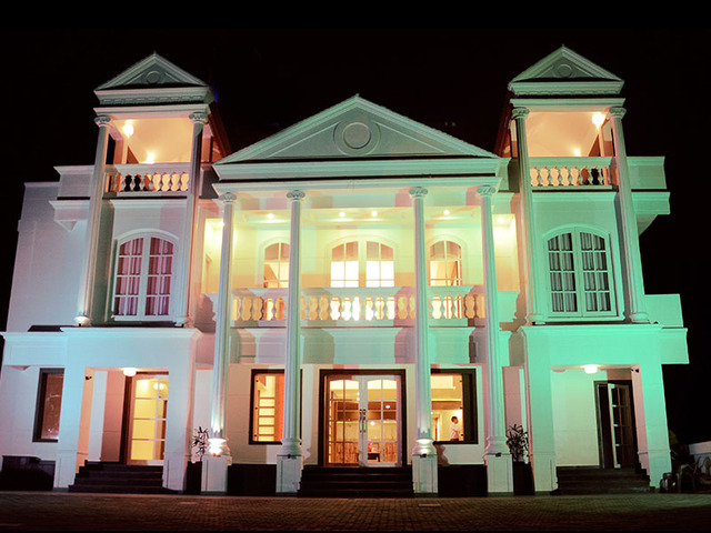 Royal Windsor Hotel