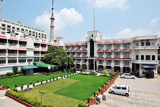 Hotel Surya, Kaiser Palace
