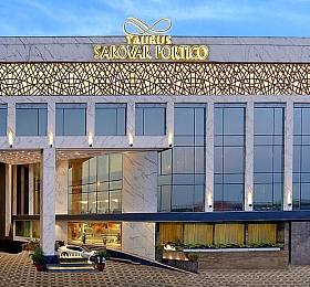 Taurus Sarovar Portico