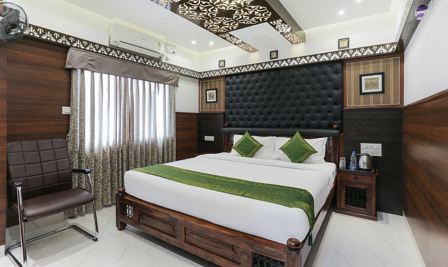 Dvaraka Inn