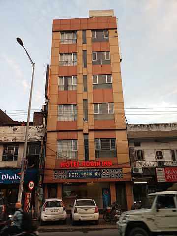 Hotel Robin Inn