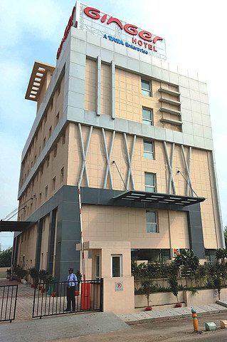 OYO 19004 Hotel Gagan (Lucknow, India), Lucknow hotel discounts | Hotels.com