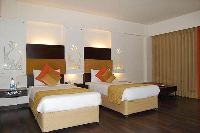 Barsana Hotel And Resort