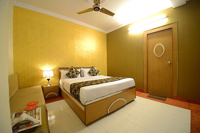 Hotel New MG residency