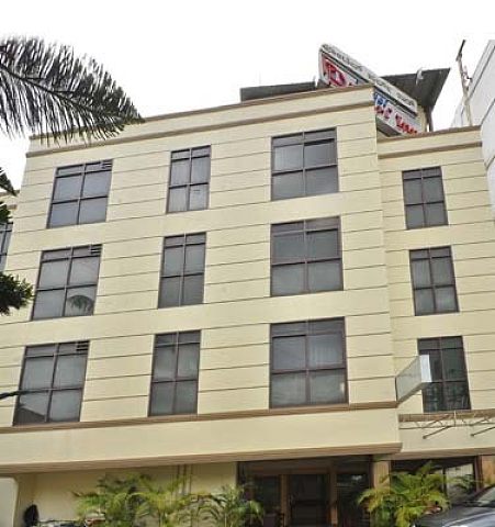 Hotel Pearl Inn