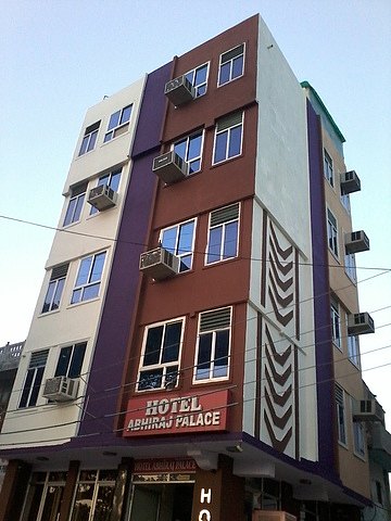 Abhiraj Palace Hotel