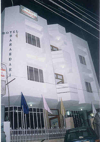Hotel Barahdari
