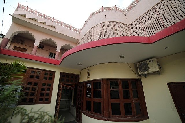 Hotel Chandra Lokk