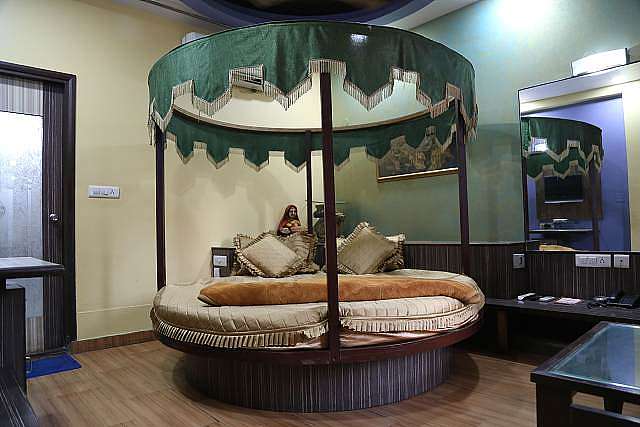 Hotel Mahadev Regency