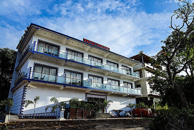 Hotel Baga HighQ, Near Baga Beach