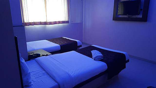Hotel Crystal Court