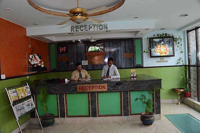 Hotel Om Karan Residency