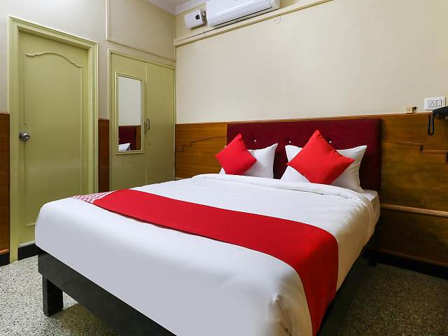 OYO 46067 Sree Lakshmi Residency