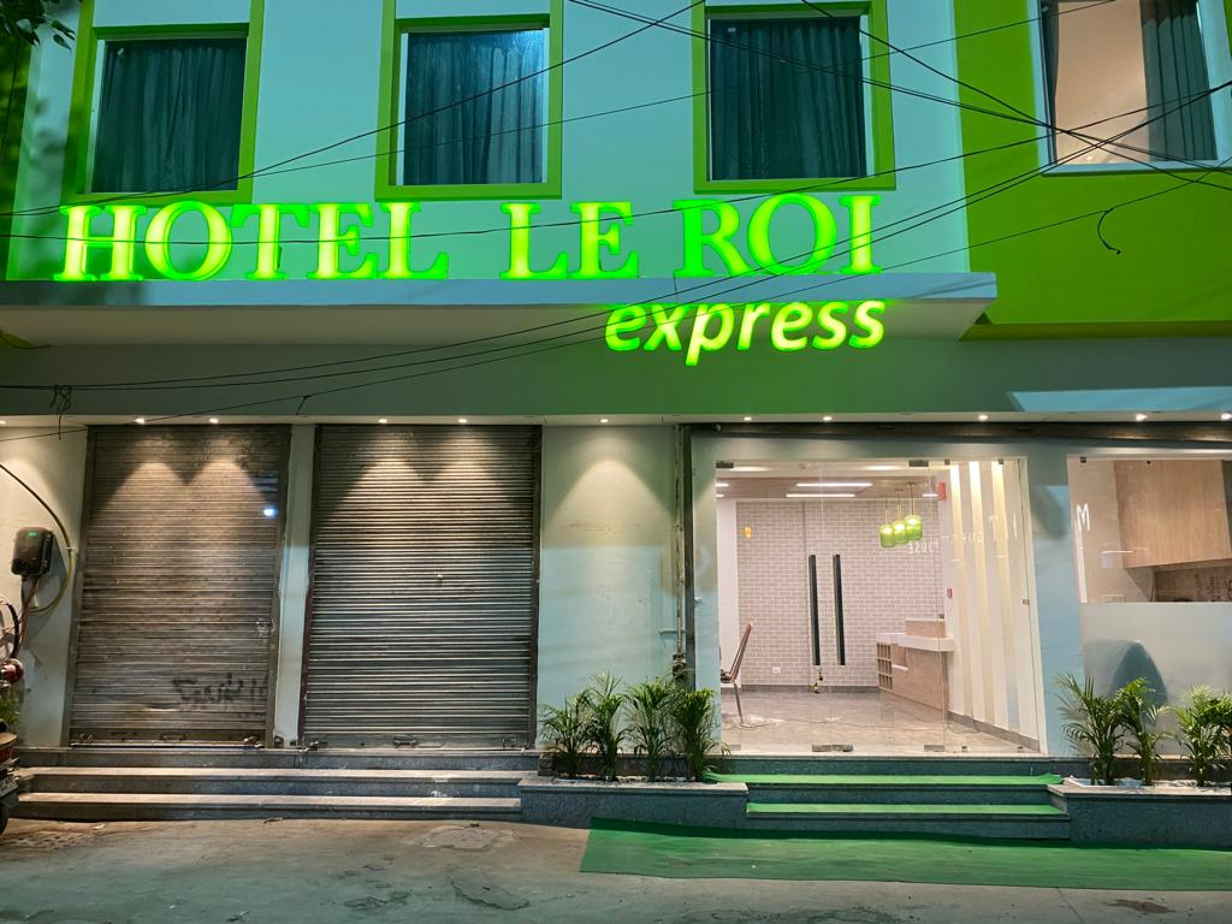 Le ROI Express, Paharganj