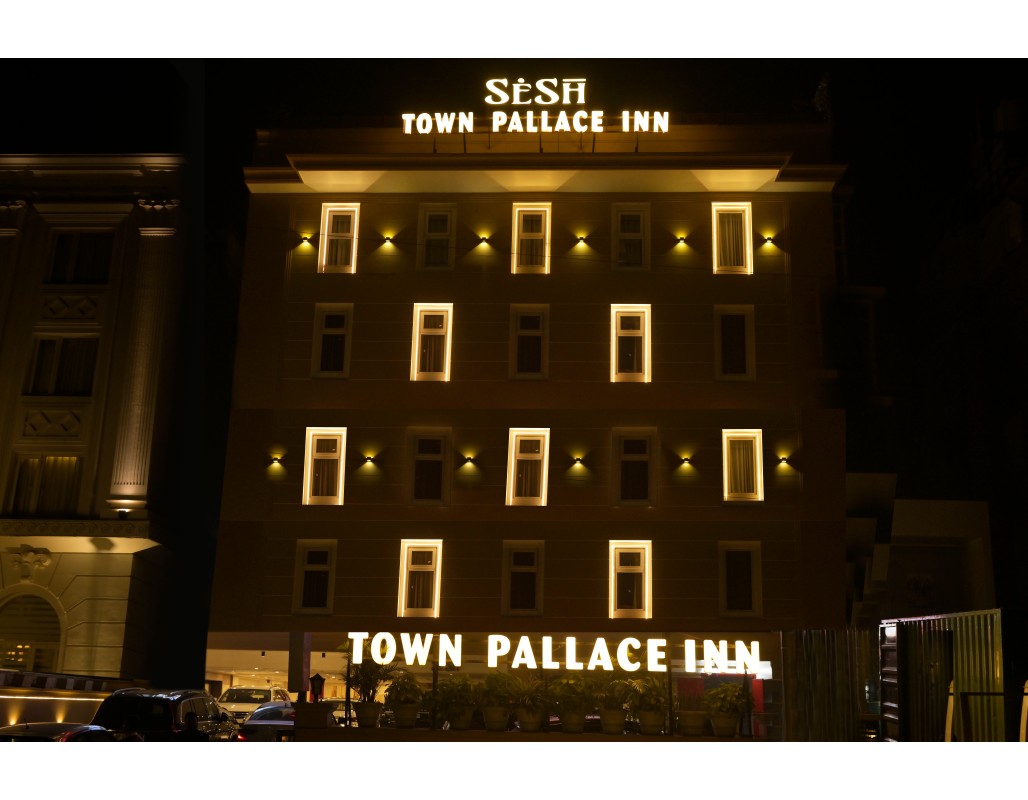 Town Pallace Inn