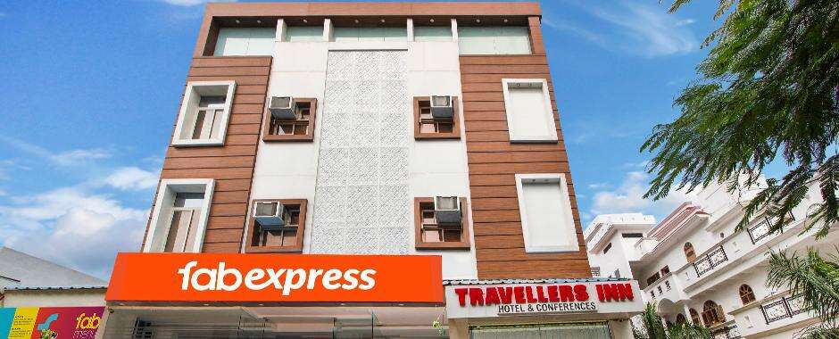 FabExpress Travellers Inn