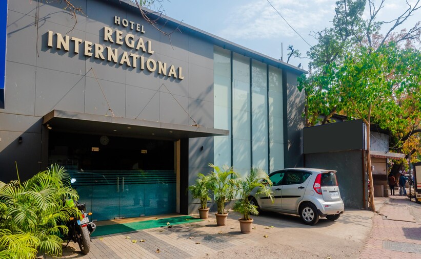 Hotel Regal International Near International Airport