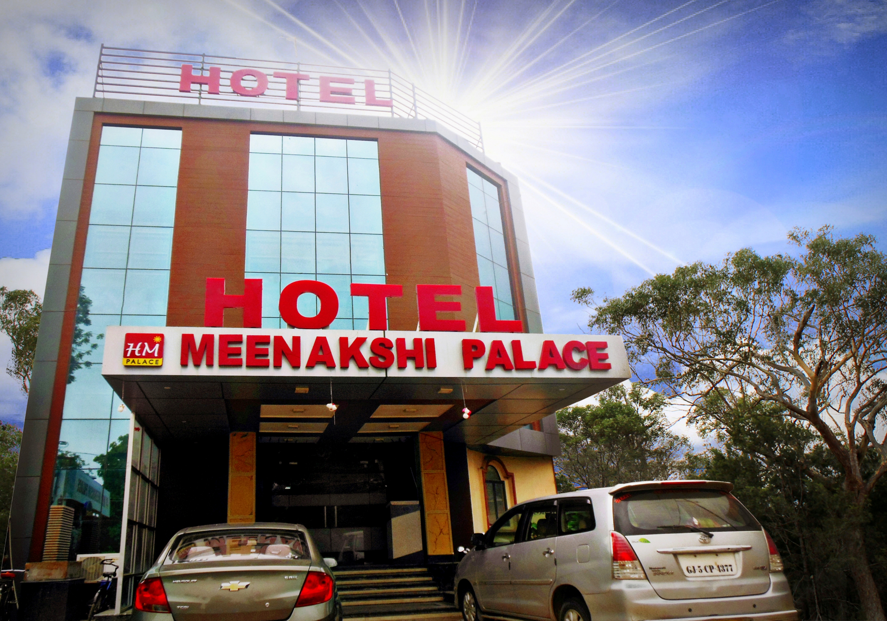 Hotel Meenakshi Palace